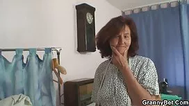 Zahlen alte oma sex  ...
