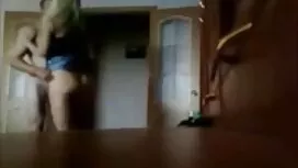 Eine Polizistin stre ...