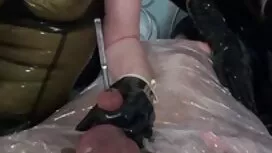 Guy cum-Loch lecken  ...